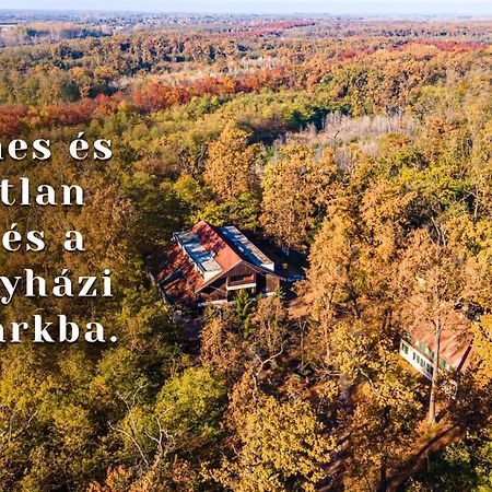 Ozoon Hotel Ньиредьхаза Экстерьер фото